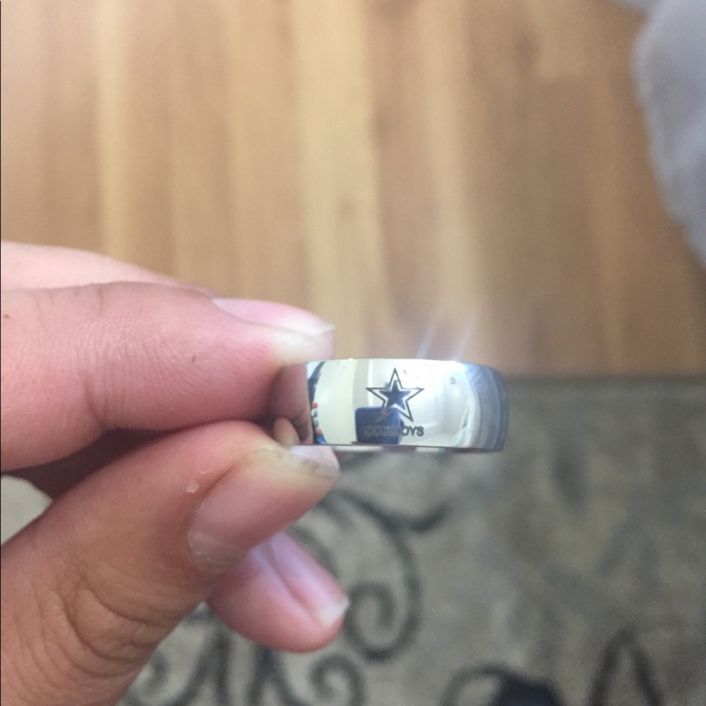 8mm Silver Dallas Cowboys Ring - Picture 5 of 5
